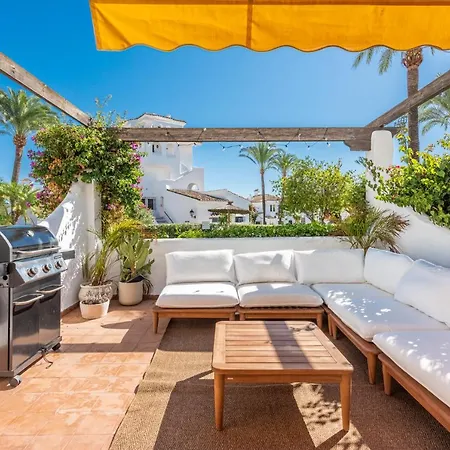 Aldea Blanca 20, 2 Bedroom Appartamento Marbella